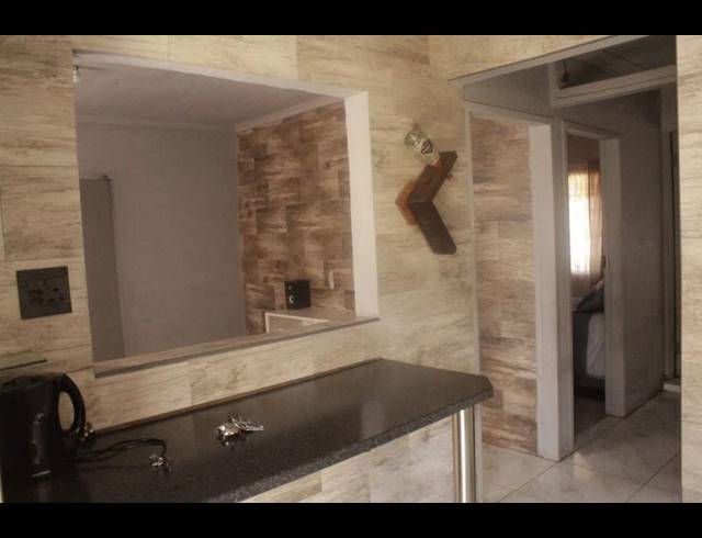 2 BEDROOM HOUSE FOR SALE IN ORANGE FARM